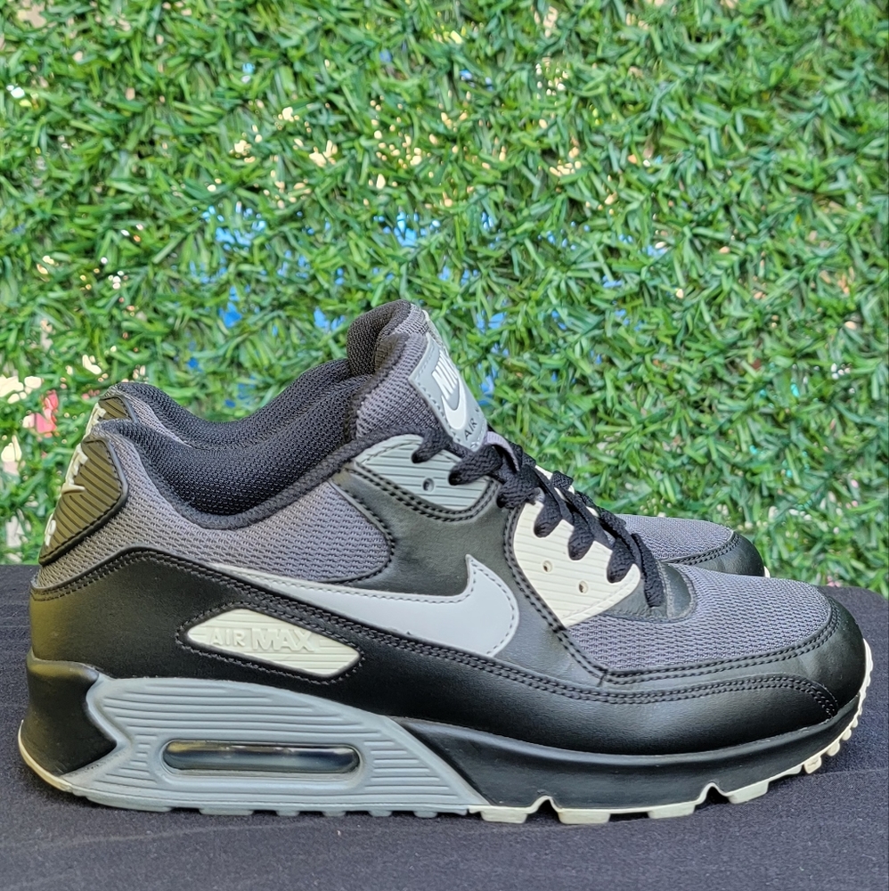 Nike Air Max 90